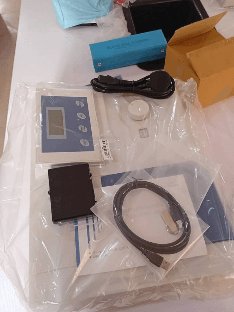 model-721-visible-spectrophotometer-3