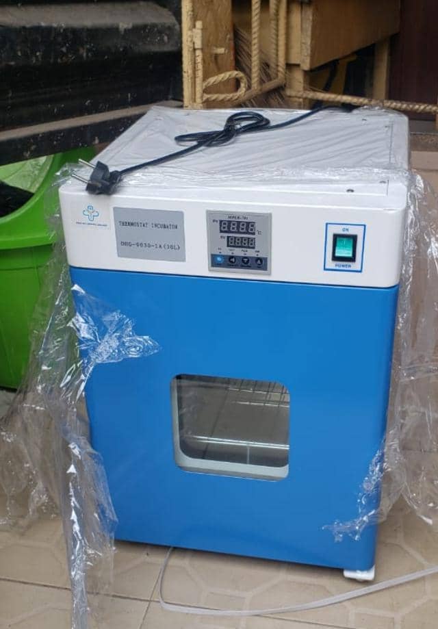 dhg-9050-45l-laboratory-hot-air-oven-2